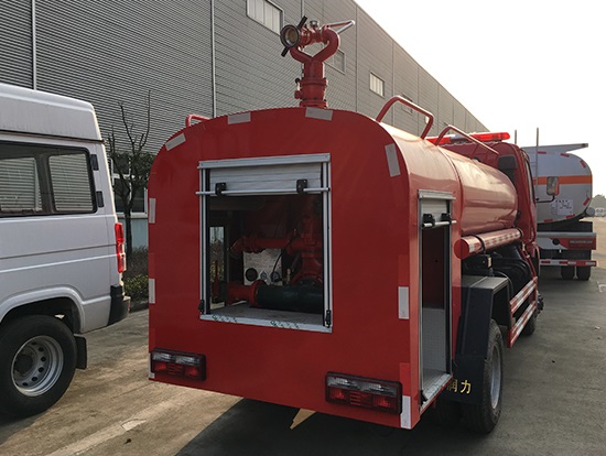 �|�LС�������(q��)ɭ������ˮ��܇